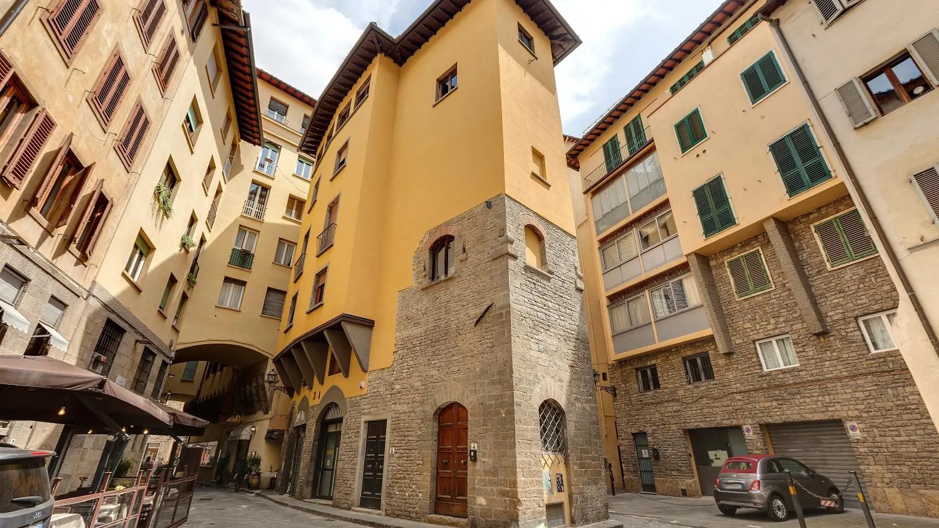 Mamo Florence - Erika & Keira Apartments Italy