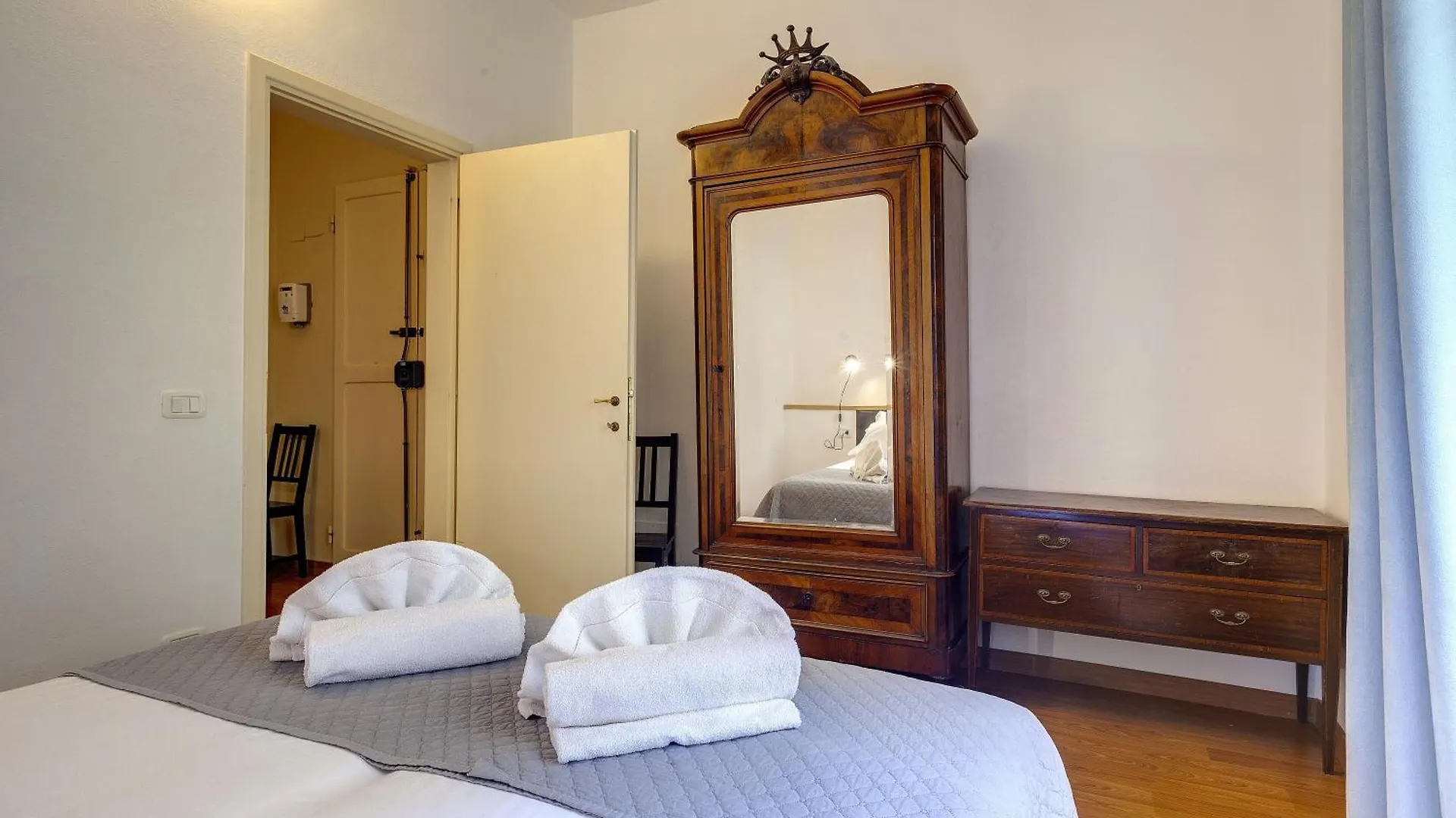 Mamo Florence - Erika & Keira Apartments Italy